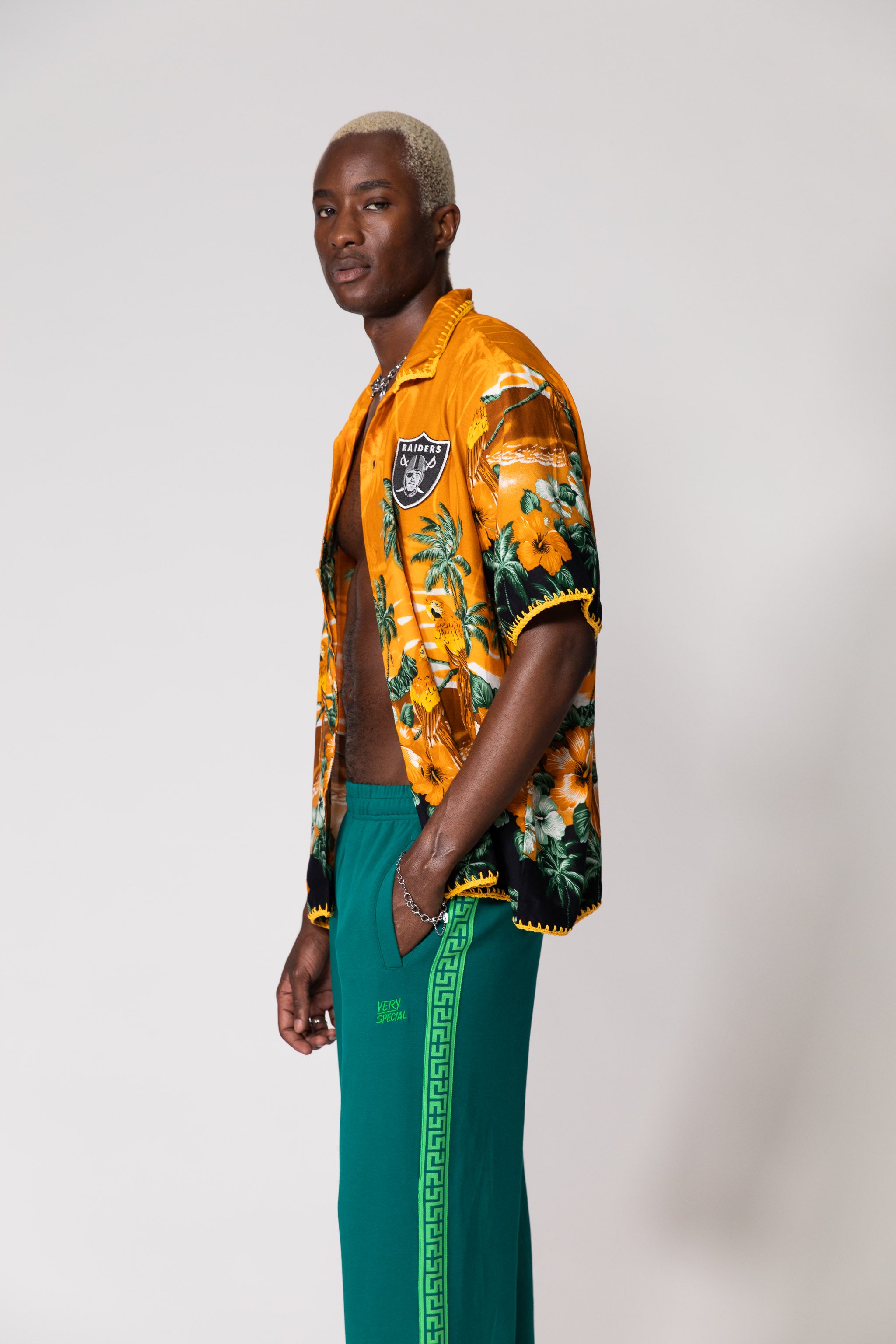 Raiders One Off Hawaiian Shirt L